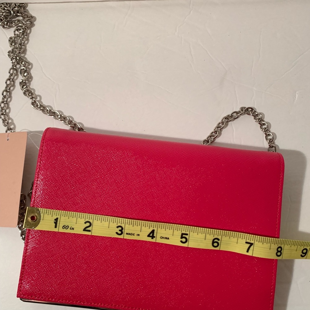 Fuschia slim bag, perfect for cards/cash, no bulk - Picture 5 of 8